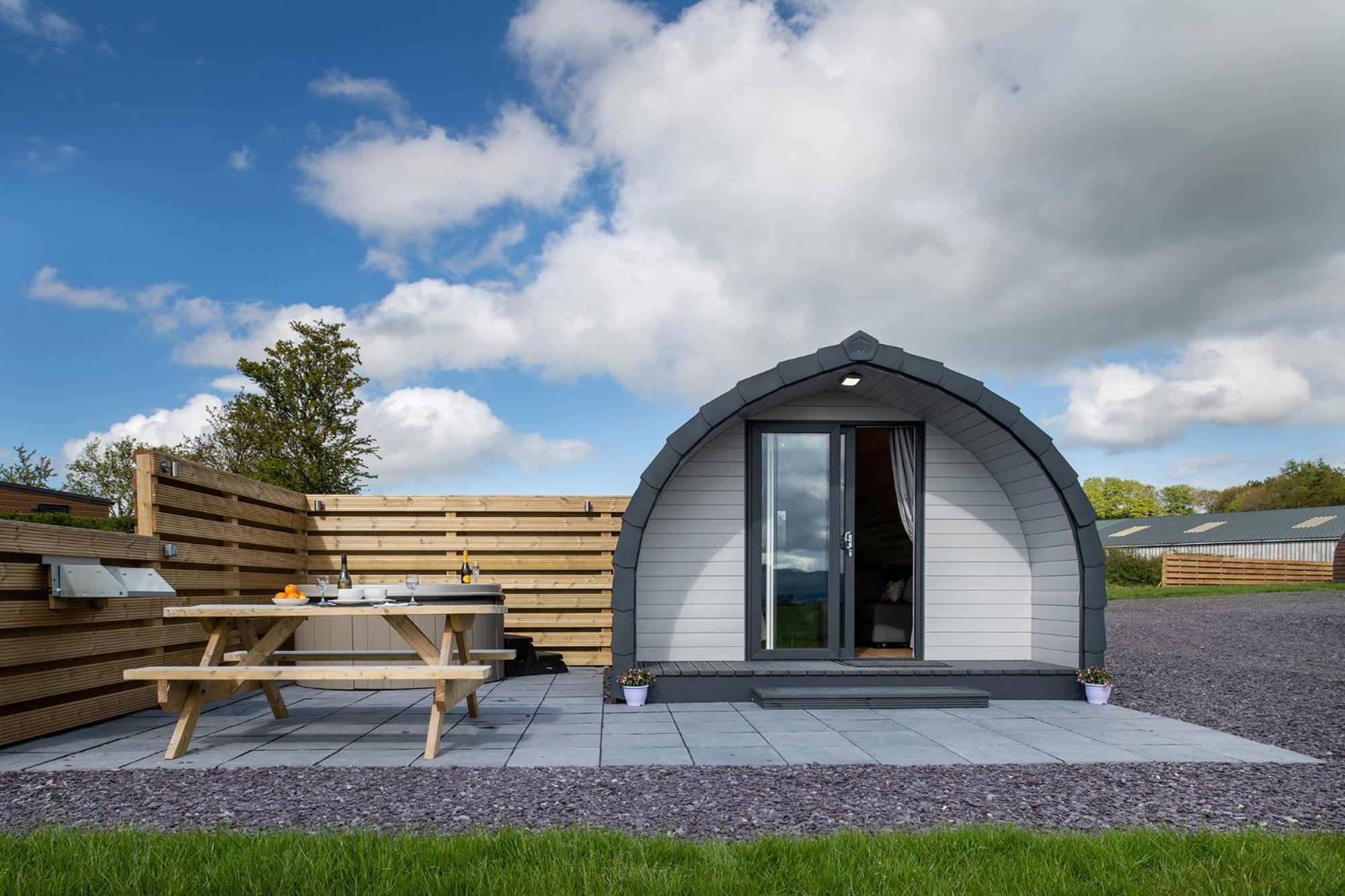 Waenfechan Glamping With Hot Tubs Colwyn Bay Ngoại thất bức ảnh